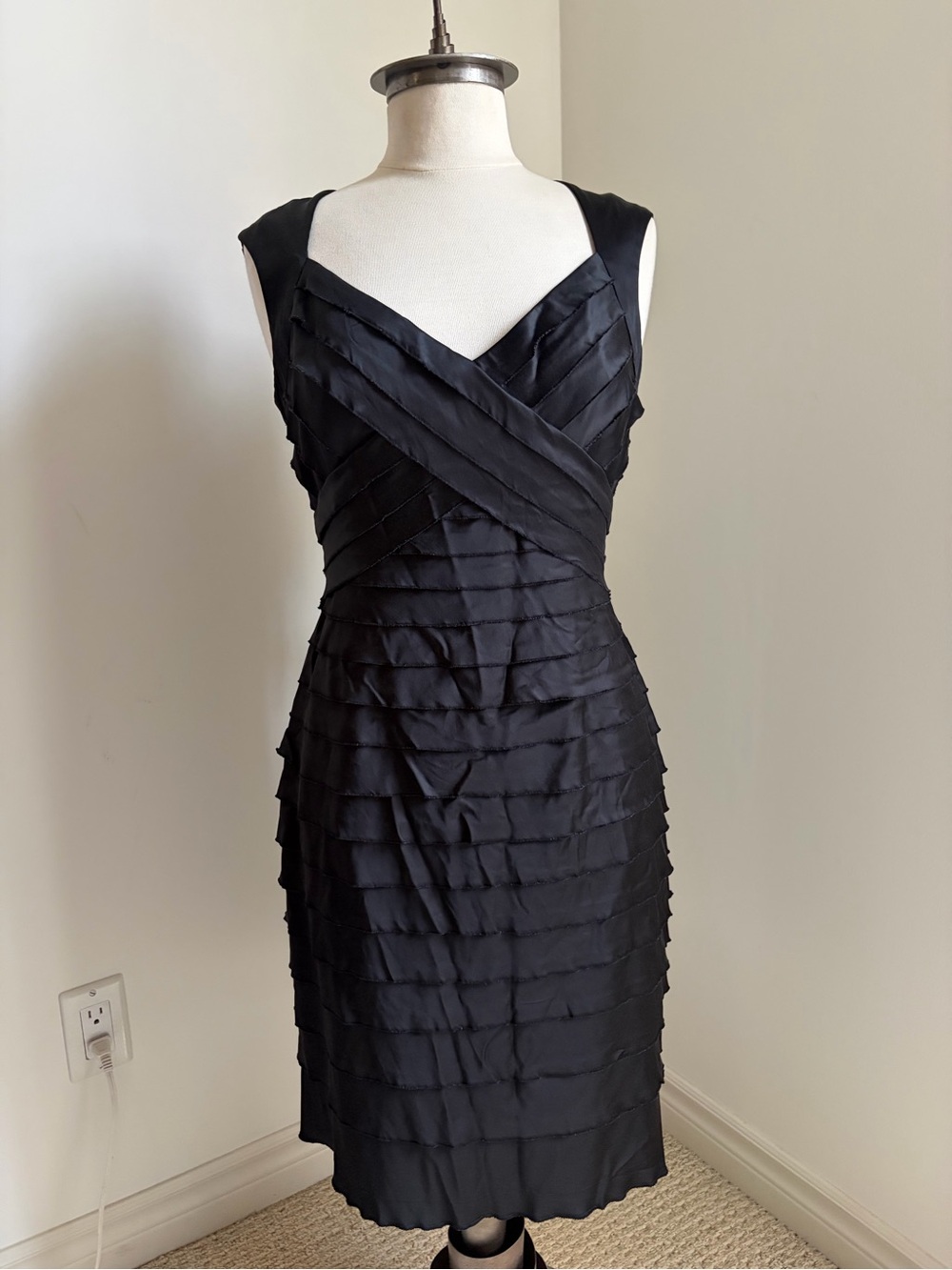 JONES NEW YORK Black Pleated Satin Cocktail Dress Party Formal Event SIZE 12